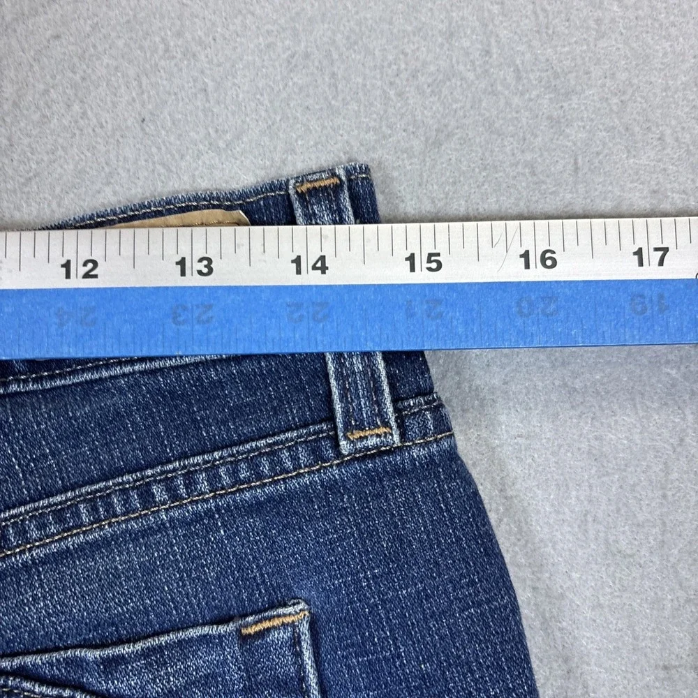 Levis‎ women's denim blue jeans capris sz. 8 cuffed hems stretch Cotton pockets